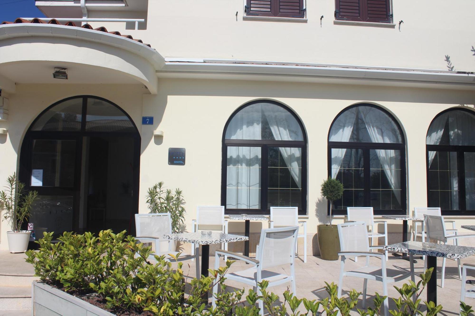 Hotel La Settima Luna ซาวูดริยา ภายนอก รูปภาพ